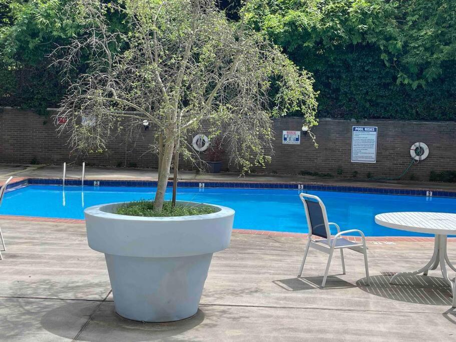 דירות Cozy Penthouse Atlanta,Ga מראה חיצוני תמונה